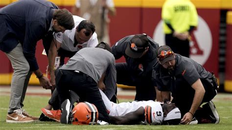 Browns’ suffers season-ending knee injury; CB Ward has concussion, WR Goodwin back from blood clots